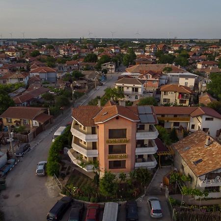 Guest House Nash Dom Καβάρνα Εξωτερικό φωτογραφία