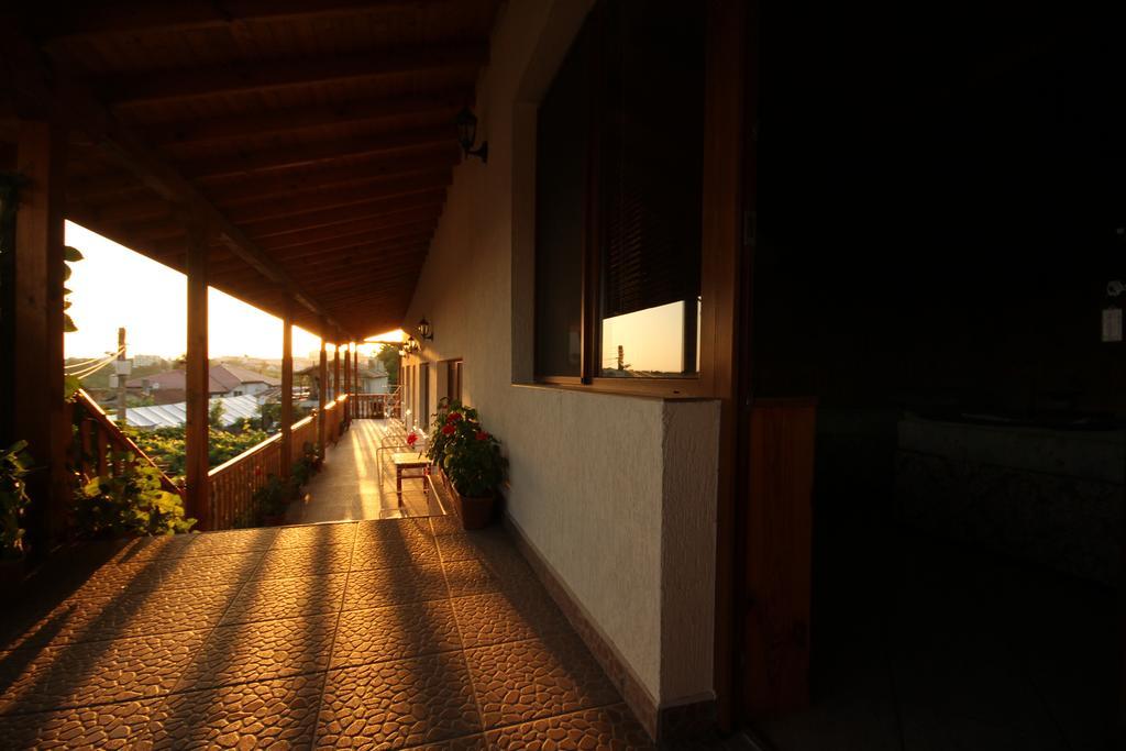 Guest House Nash Dom Καβάρνα Εξωτερικό φωτογραφία