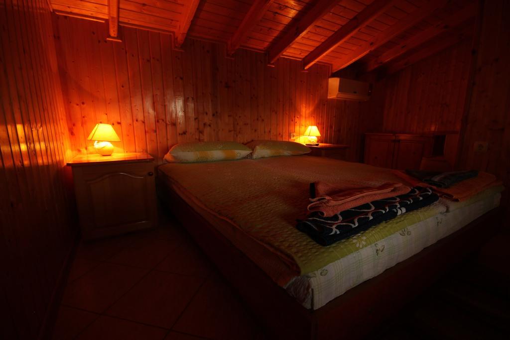 Guest House Nash Dom Καβάρνα Εξωτερικό φωτογραφία